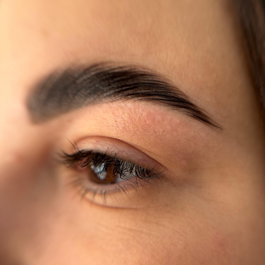 Ламинирование бровей