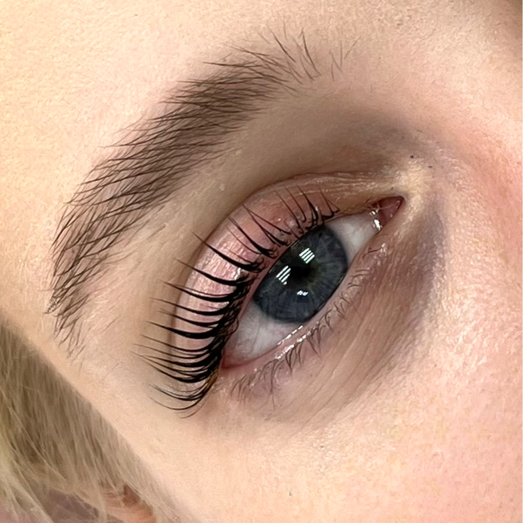 Ламинирование ресниц