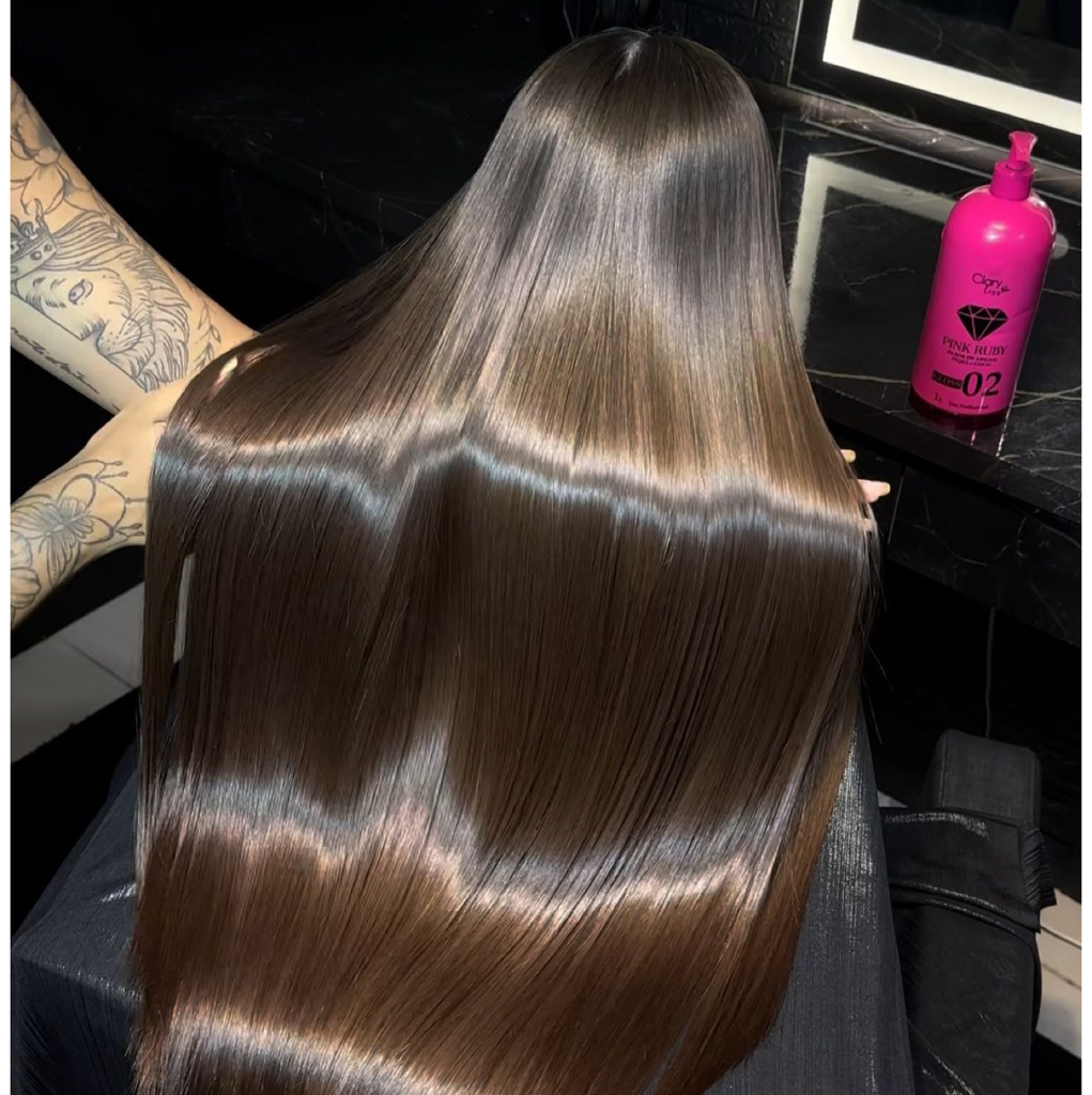 Комплекс тотальная реконструкция волос. Роскошный максимум( использование трех составов холодного восстановления +выпрямление волос с помощью кератина