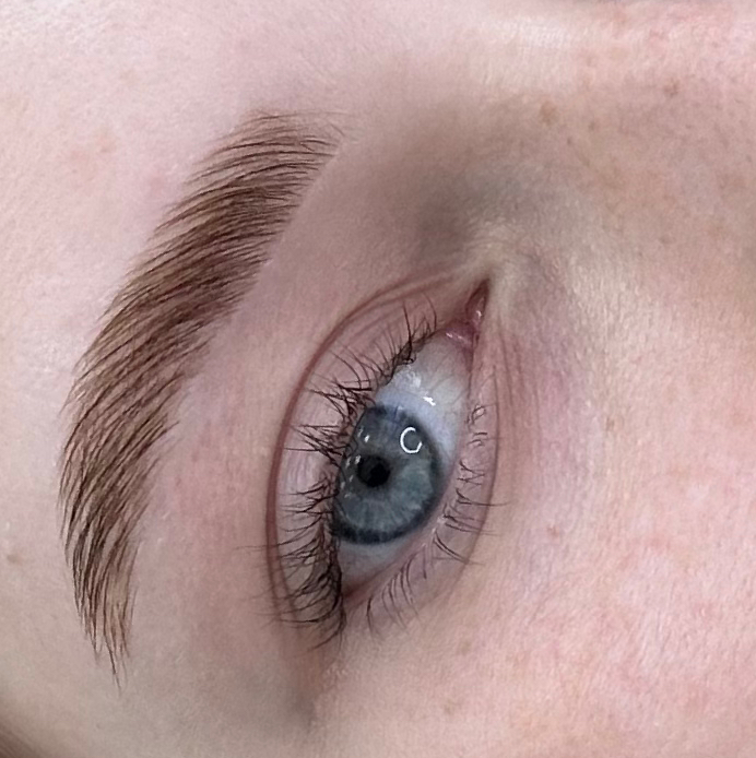 Долговременная укладка бровей + оформление