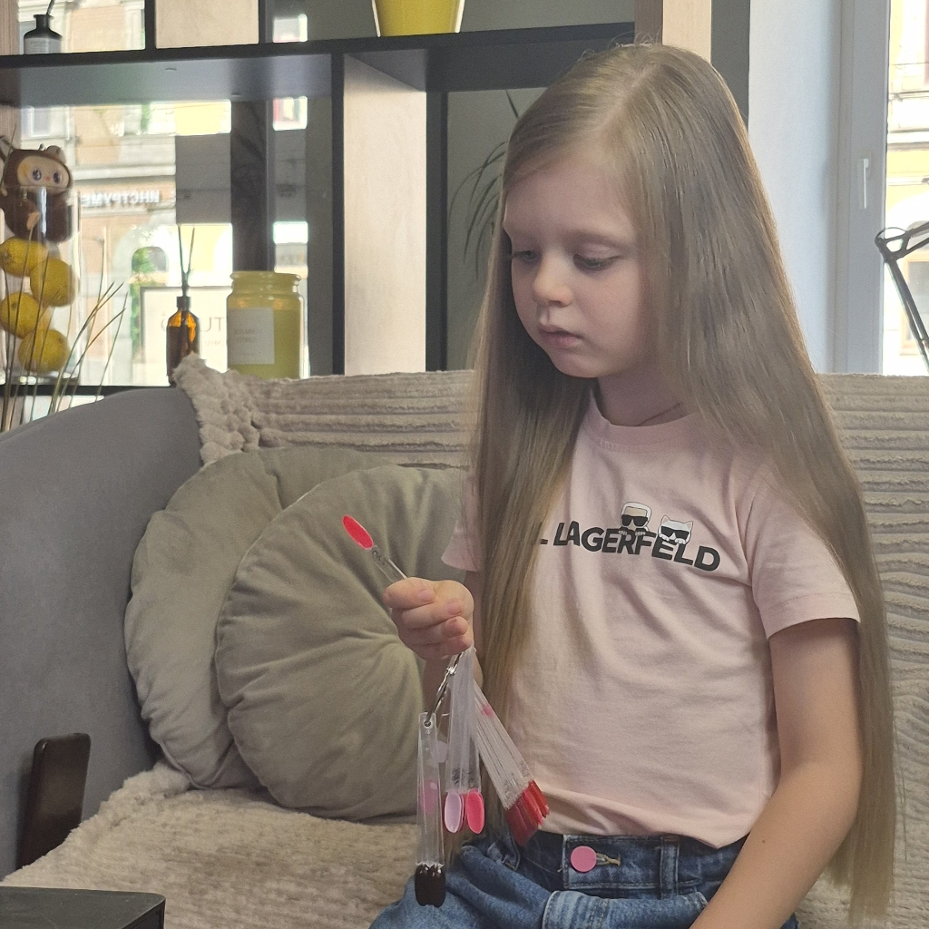 Детский маникюр