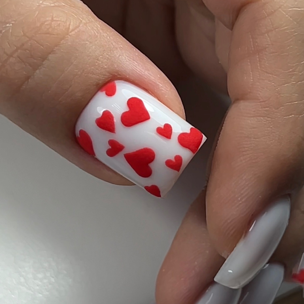 Маникюр+ покрытие гель-лаком+ дизайн 2 ногтей+снятие