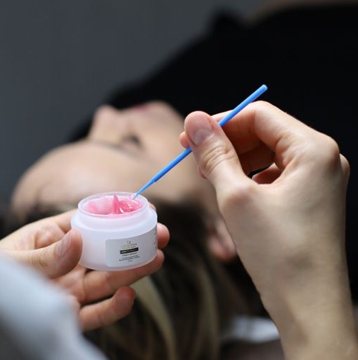 Снятие ресниц