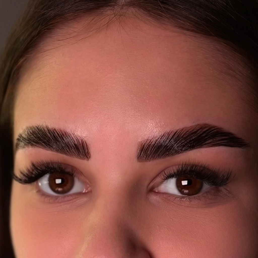 Ламинирование бровей