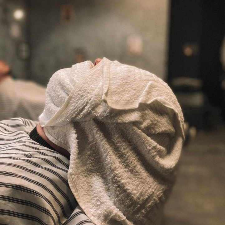 №1 Вип-комплекс: стрижка мужская + коррекция  бороды скраб лица глиняная маска+ МАССАЖ