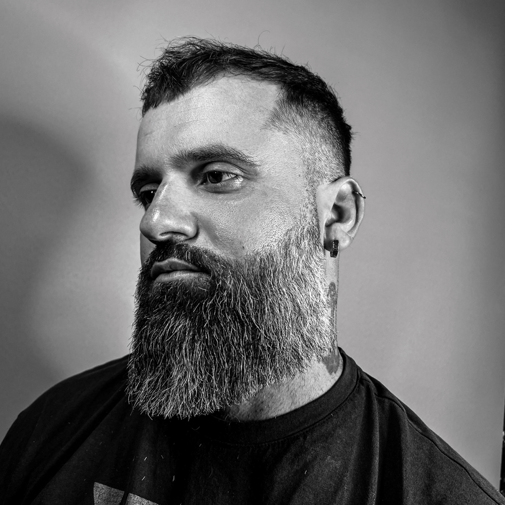 Оформление бороды и усов