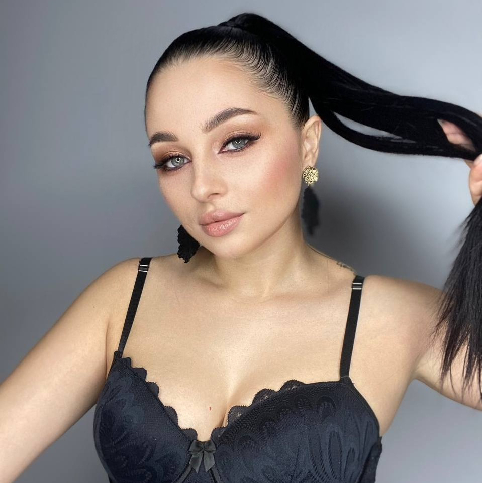 Гоголева Алина