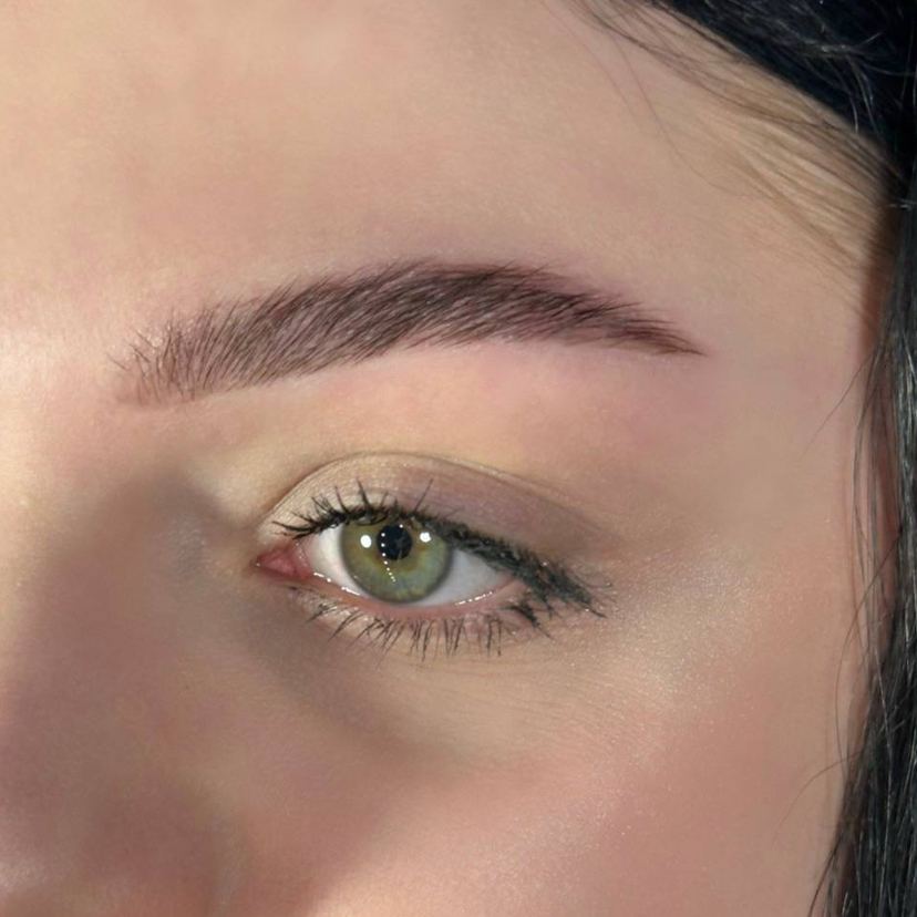 Окрашивание бровей краской