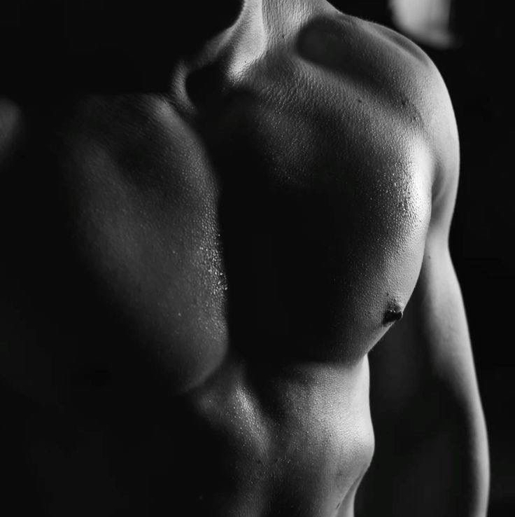 Депиляция мужская грудь