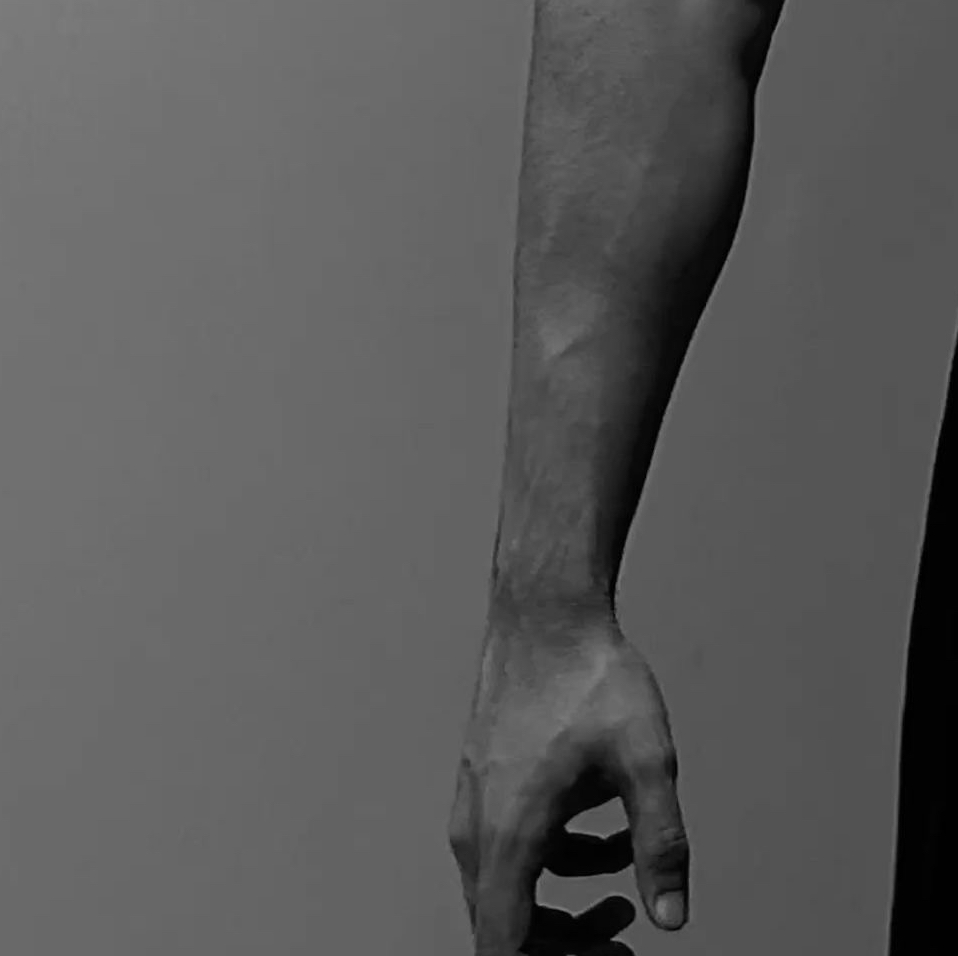 Депиляция мужская руки полностью