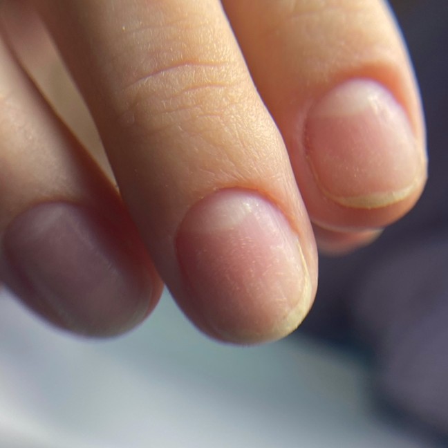 Комбинированной маникюр