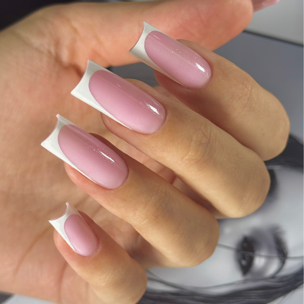 Маникюр с покрытием гель-лак + укрепление + френч