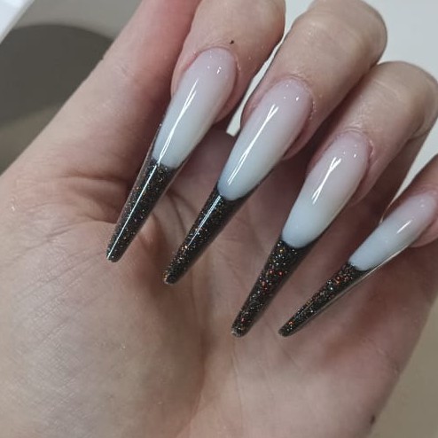 Наращивание ногтей