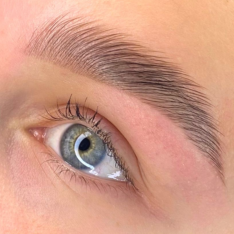 Долговременная укладка бровей