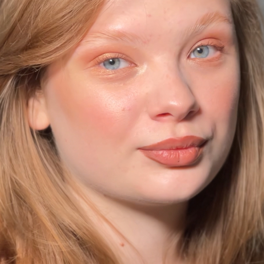 Осветление бровей