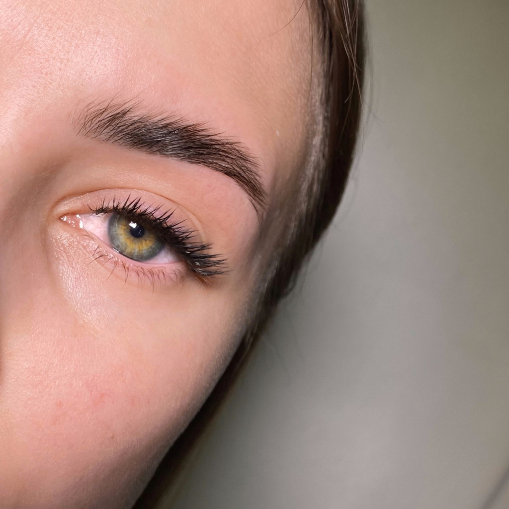 Наращивание ресниц MEDIUM -  2-2.5D