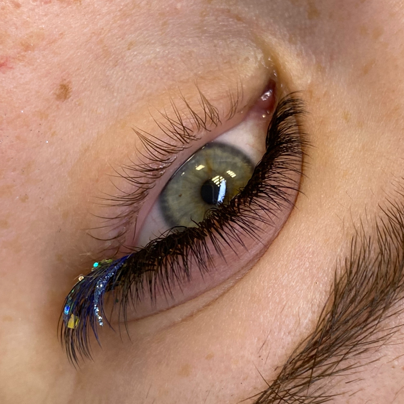 Наращивание ресниц 2.5D