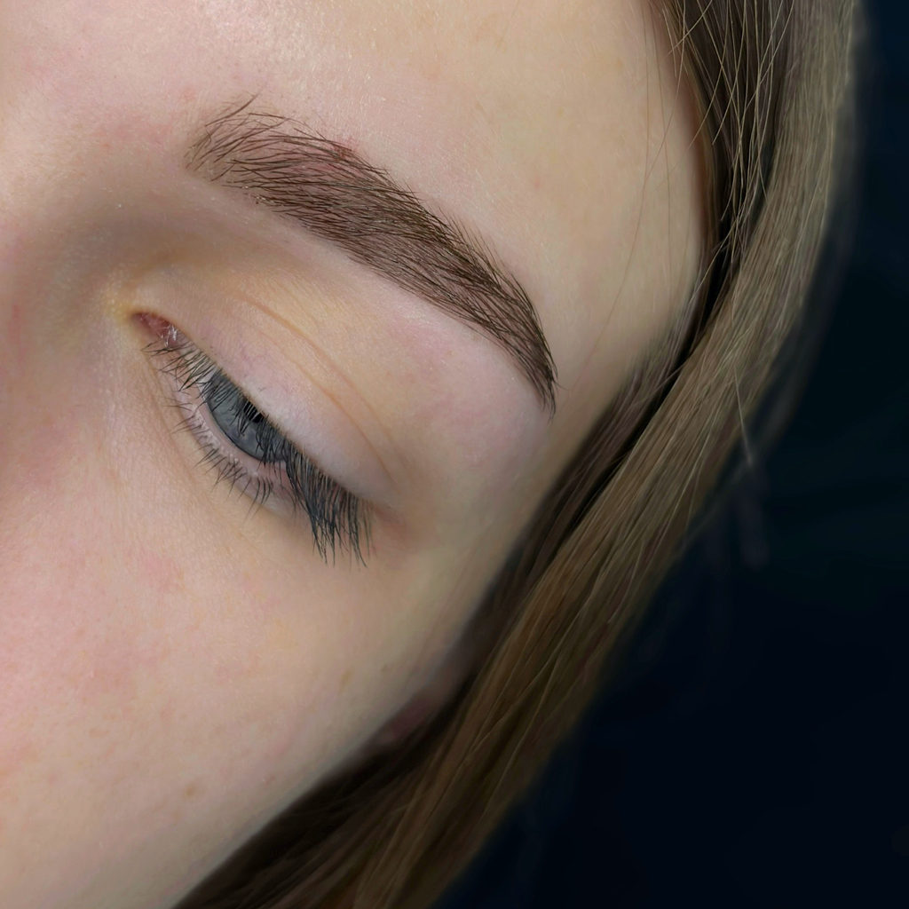 Архитектура и окрашивание бровей