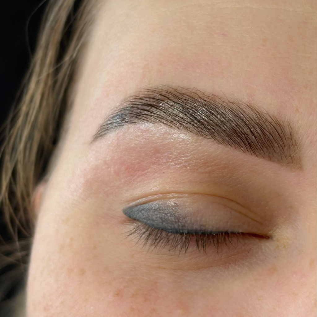 Ламинирование бровей