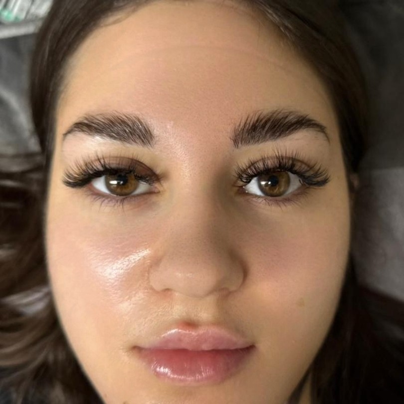 Наращивание ресниц 5д