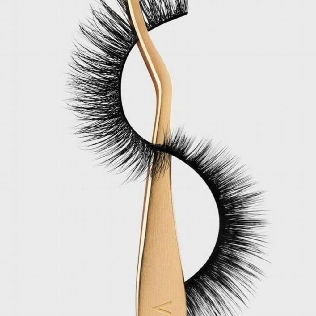 Трендовый эффект. Наращивание с эффектом Стрелки/ Паучок премиум  материалы