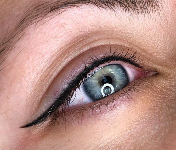 Перманентный макияж :брови-пудровое напыление