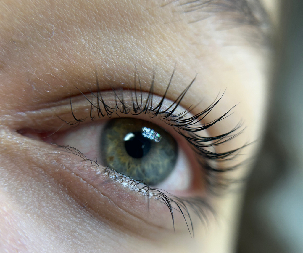 Ламинирование ресниц + окрашивание