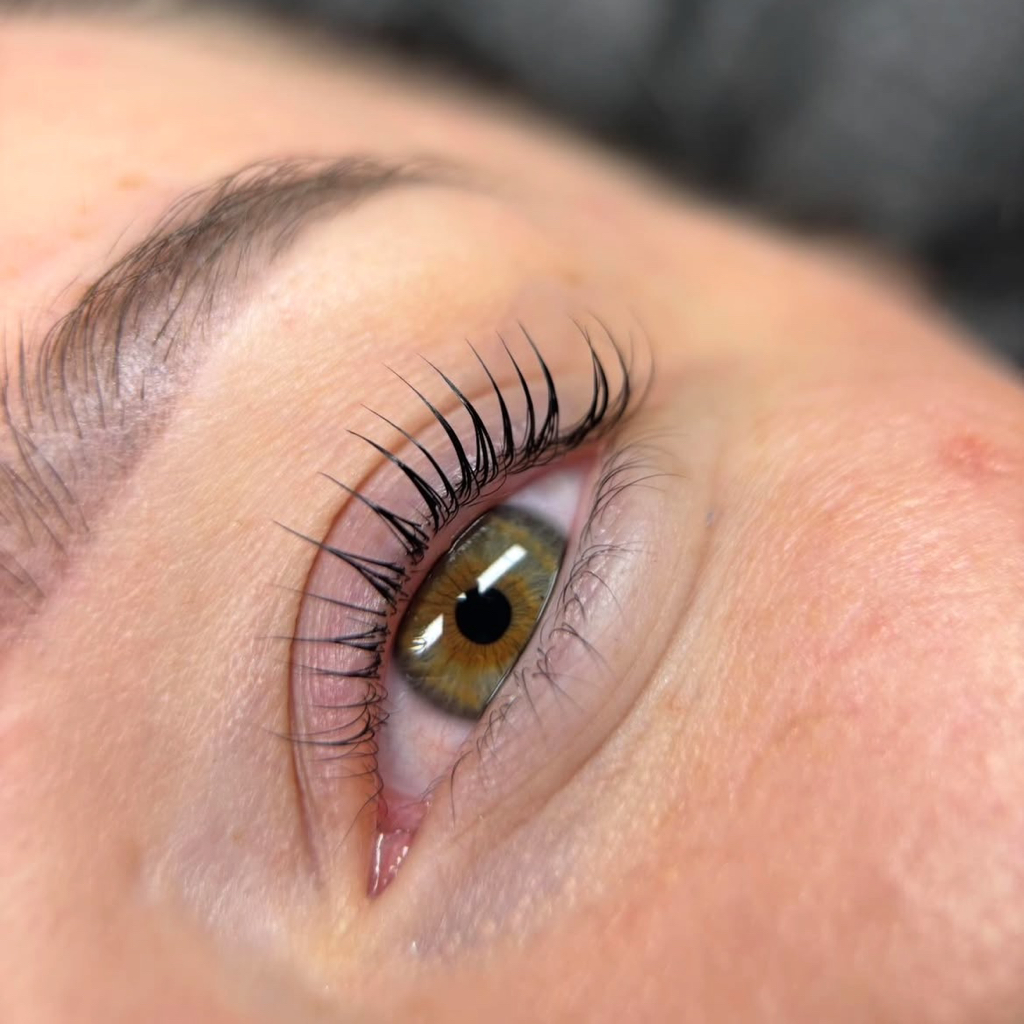 Ламинирование ресниц