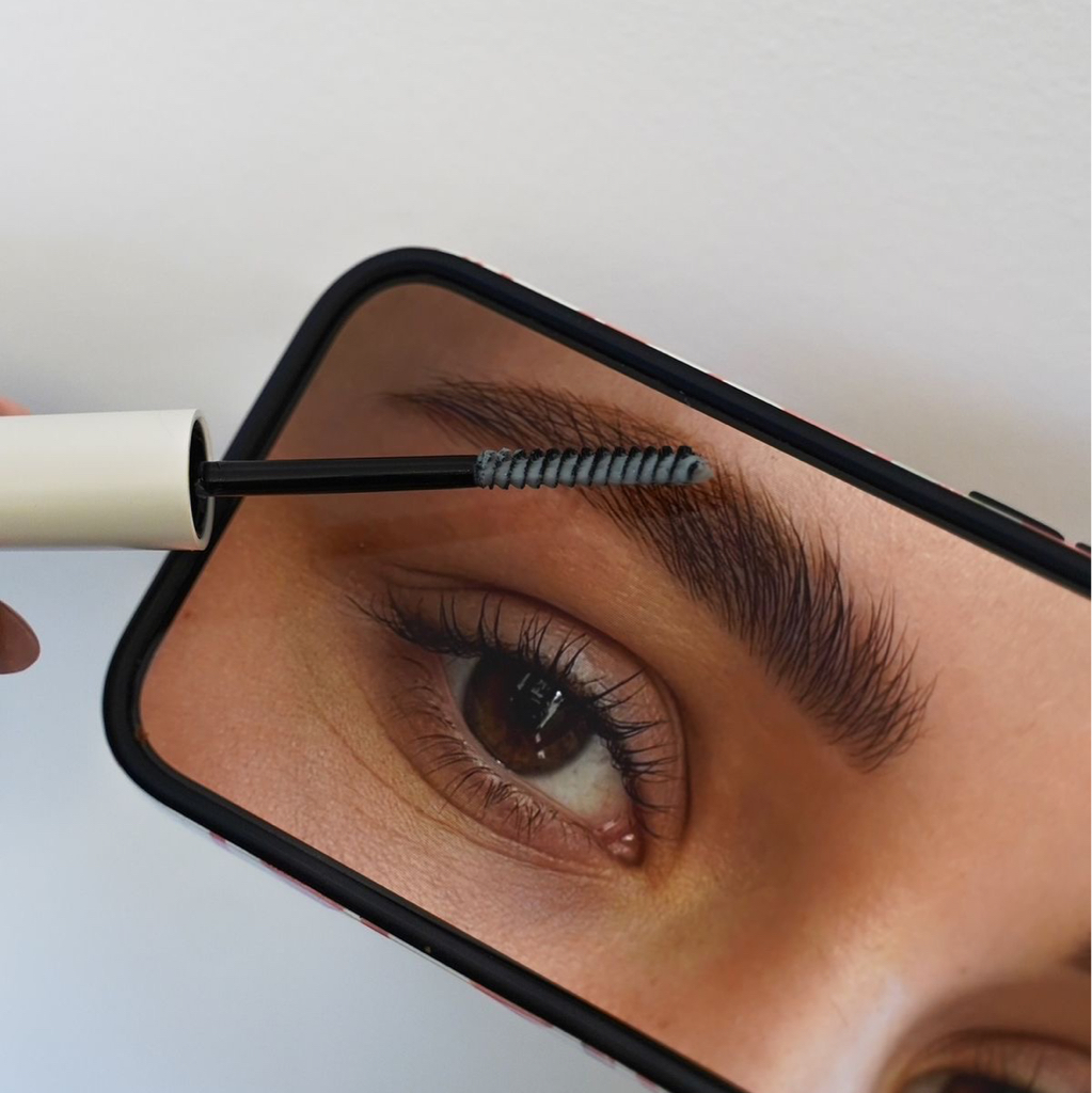 Восстановление ресниц и бровей