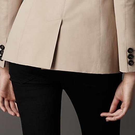 Подшить низ, пиджак со шлицей