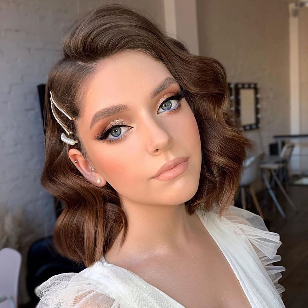 Образ: макияж + волосы по плечи