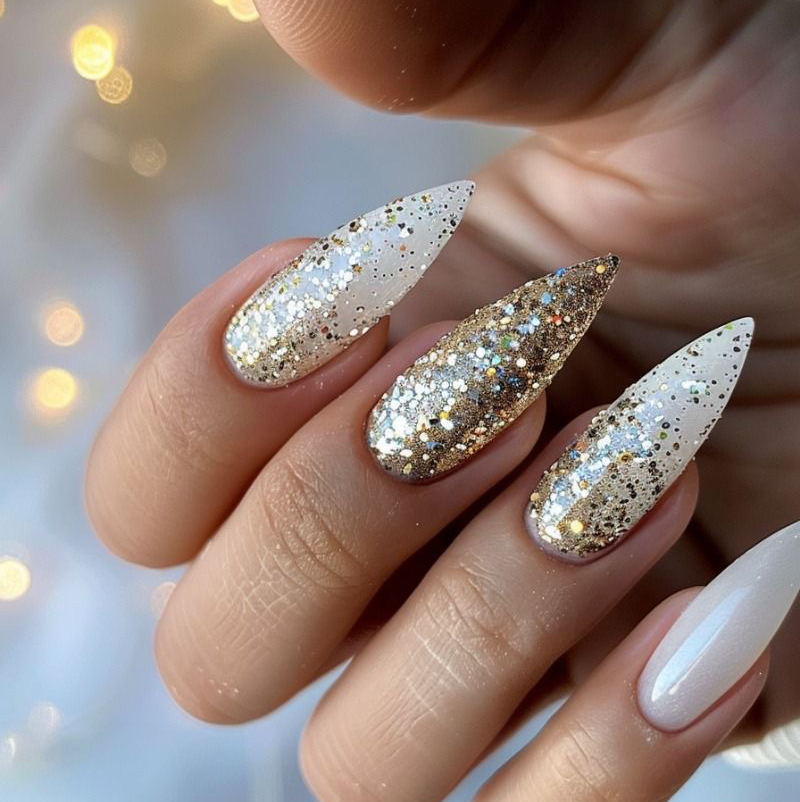 Маникюр с покрытием френч, дизайн. (+ 200р за дизайн)