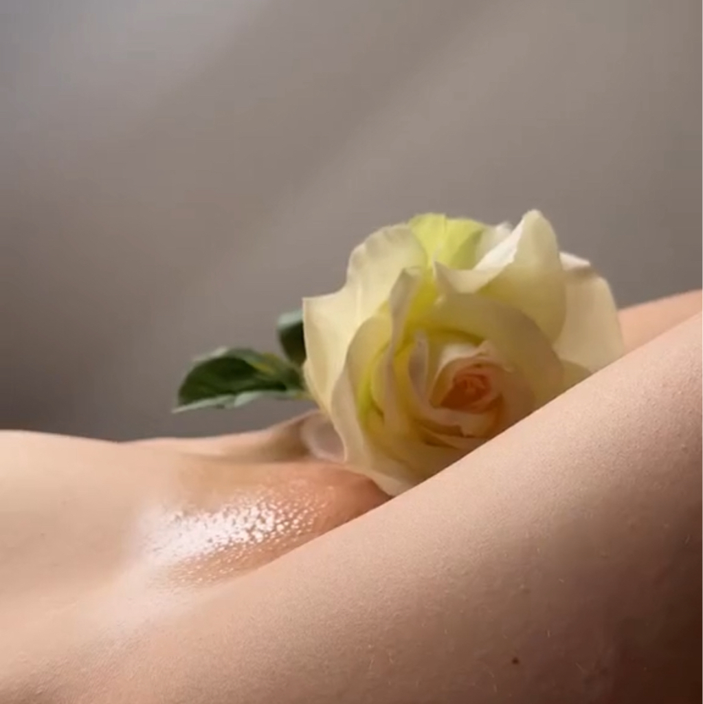 Глубокое бикини