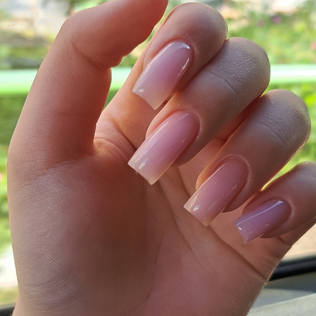 Коррекция нарощенных ногтей