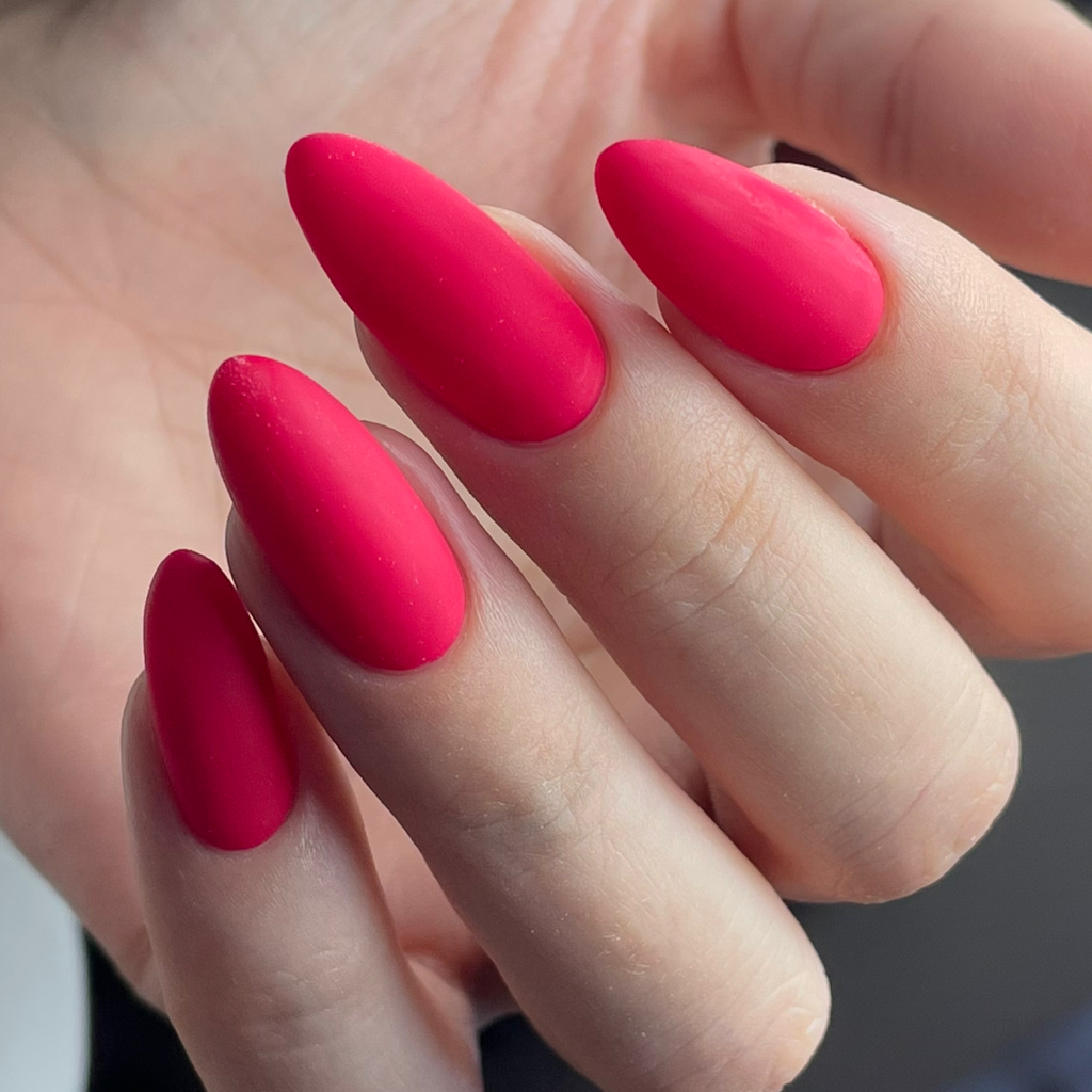 Маникюр с покрытием гель-лак