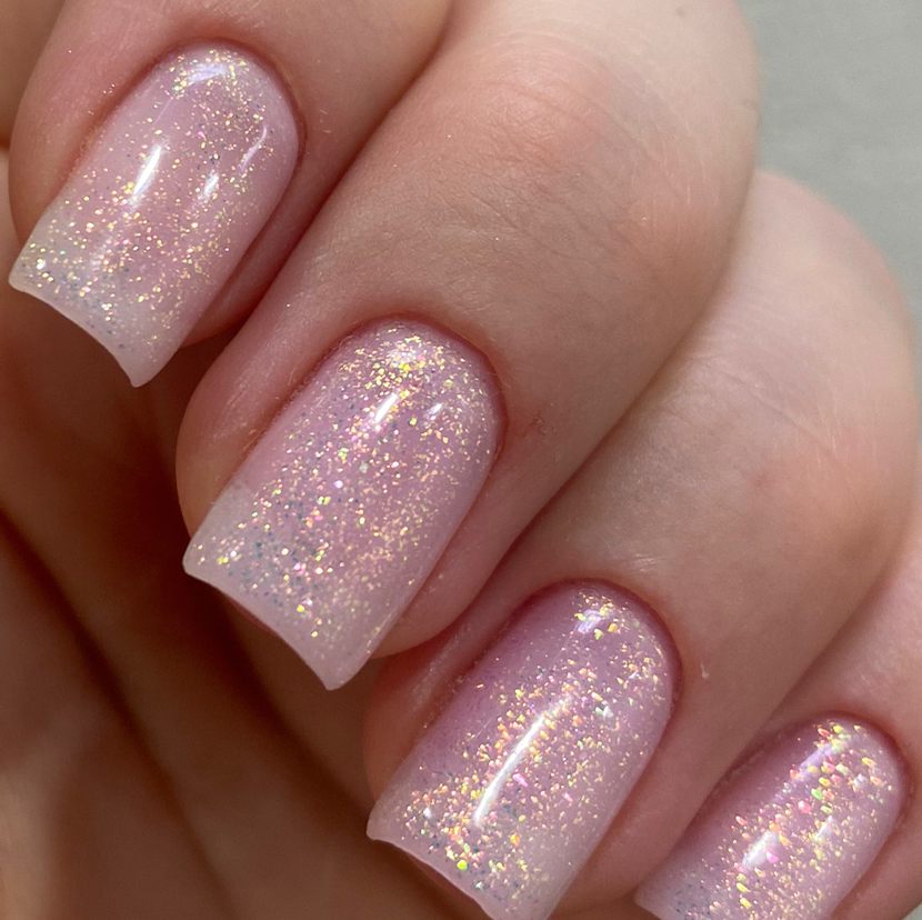 Маникюр с покрытием гель-лак