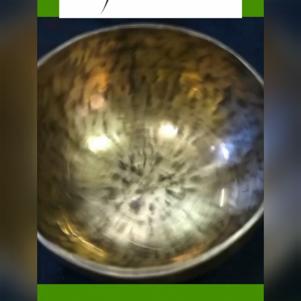 массаж-медитация 
звуковибрационный чашей