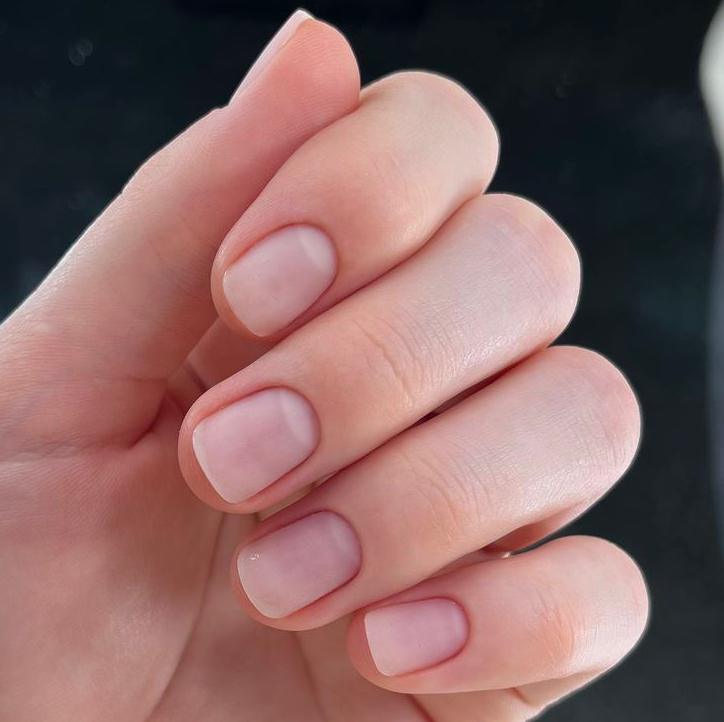 Маникюр без покрытия