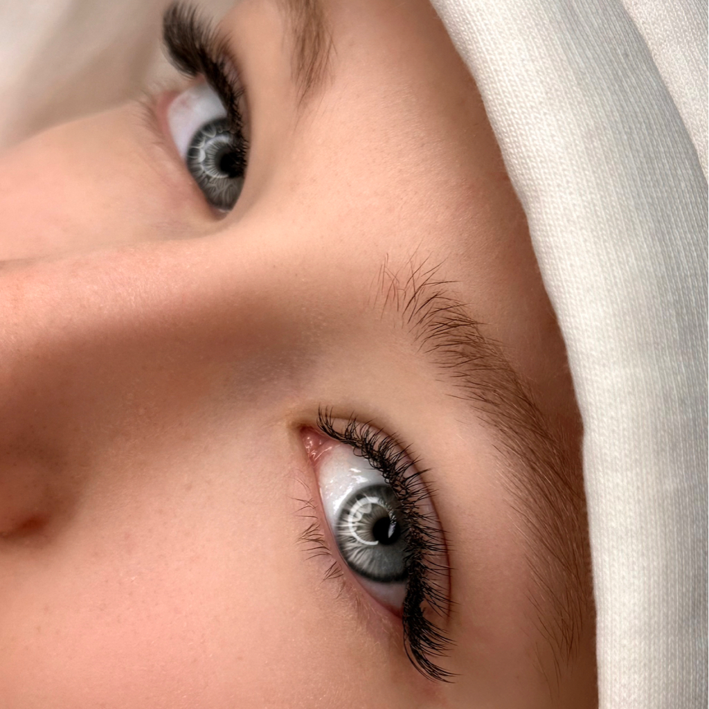 Классическое наращивание ресниц