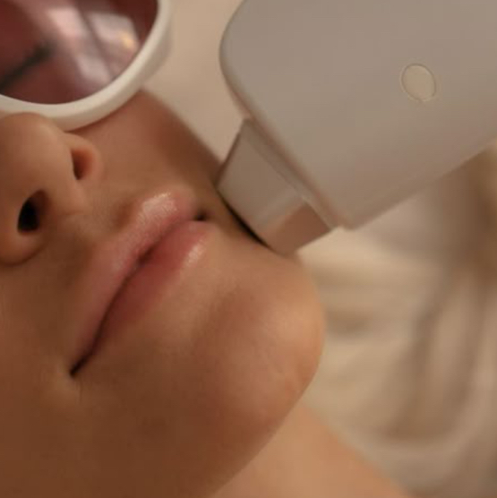 Тотальное бикини+подмышечные впадины+ноги+руки+лицо+ягодины