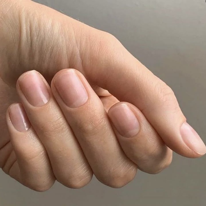 Маникюр без покрытия