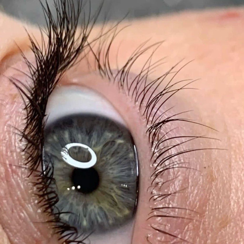 Окрашивание ресниц