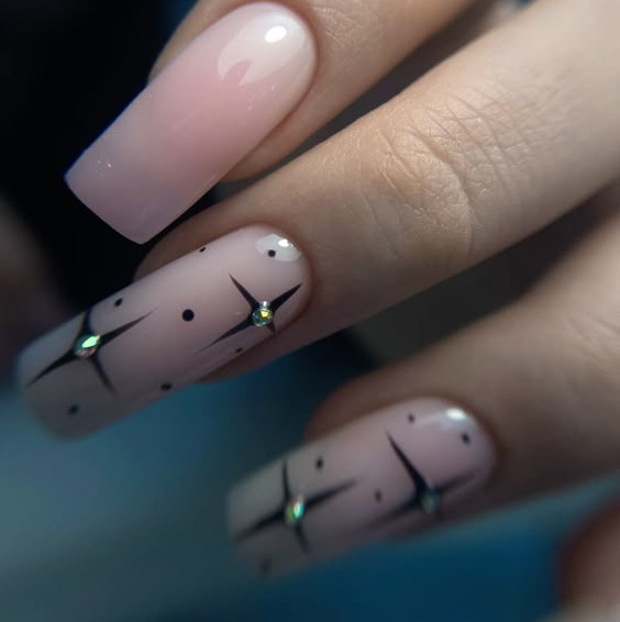 Экстрим наращивание + дизайн на 2-4 ногтя