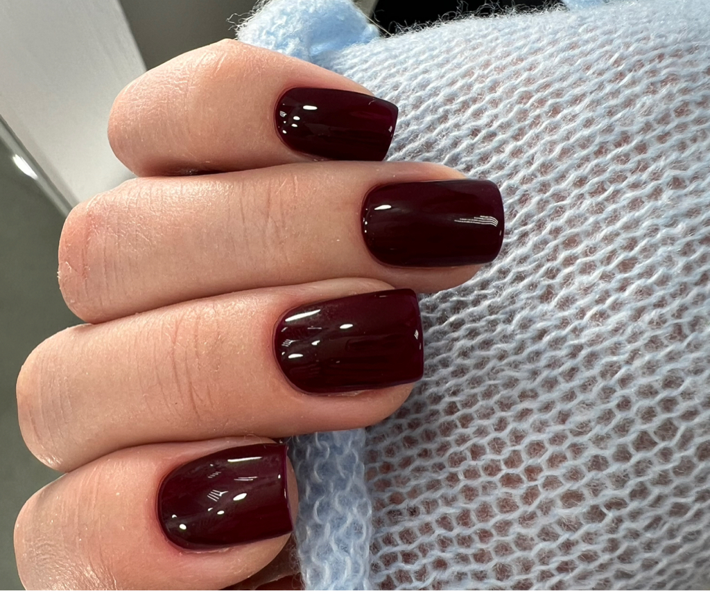 Покрытие + маникюр+ снятие нашего