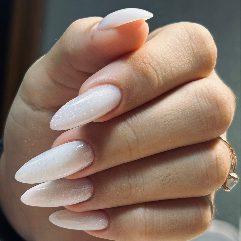 Маникюр с покрытием гель-лак