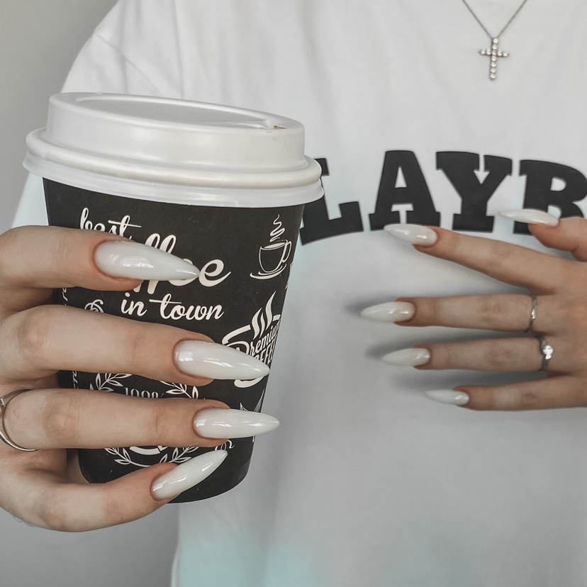 Наращивание ногтей