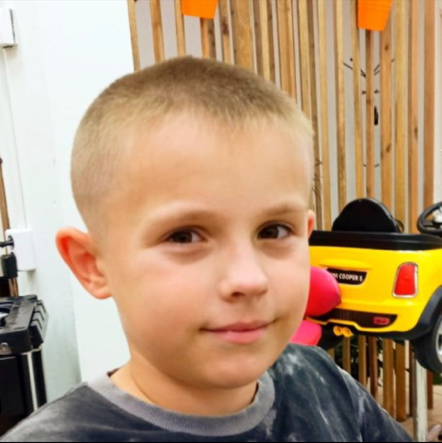 Стрижка 2мя насадками 🧑🏼‍🦱 (6 мес.- 6 лет) кресло - машинка