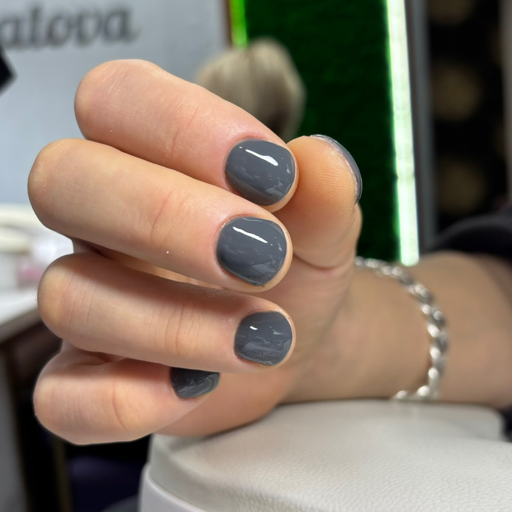 Маникюр с покрытием гель лака