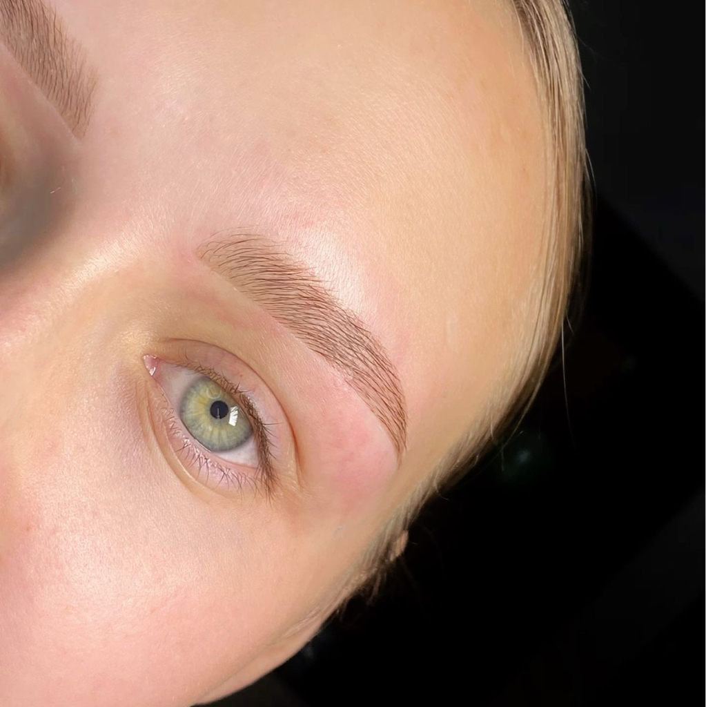 осветление бровей