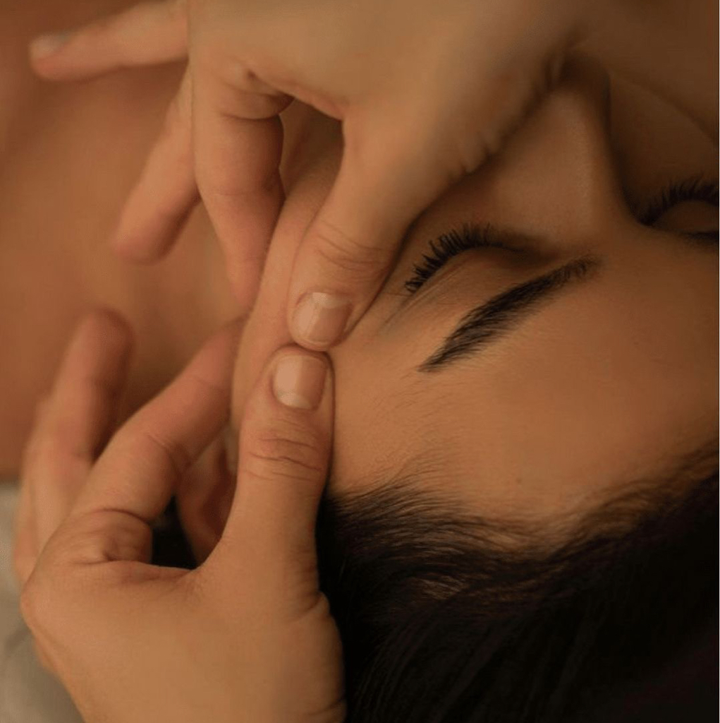 Массаж лица